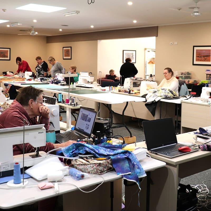 Catalina Lakefront Retreat group activities