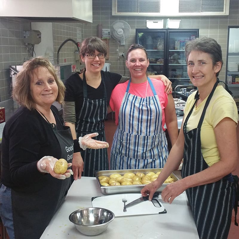 Catalina Lakefront Retreat catering